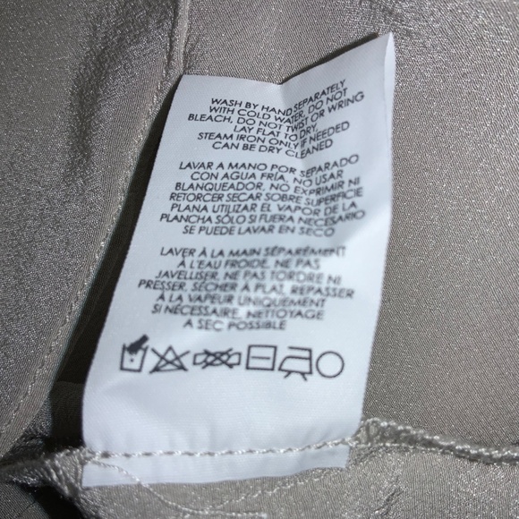 CAbi Dove Grey Silk Popover half button Blouse Sz XL Style# 3424 button cuffs - Picture 8 of 8